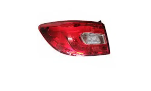 خطر عقب روی گلگیر راست بسترن B30